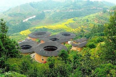 Private Transfer between Xiamen City and Tianluokeng Tulou Villag