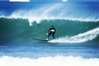 Surfing lessons, surfing school