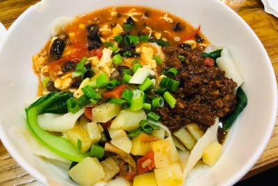 3-Hour Small Group Xi'an Food Tour with Big Wild Goose Pagoda Fou