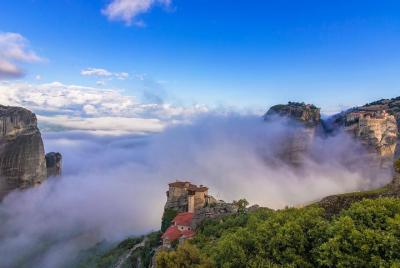 Full-Day Meteora Tour from Athens by Train Full-Day Meteora Tour from Athens by Train