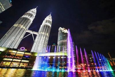 KLCC Lake of Symphony and The River Of Life Tour