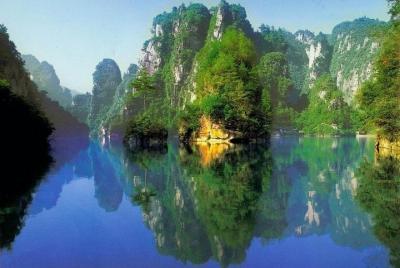 1 Days Zhangjiajie Natural Beauty Tour with Baofeng Lake 1 Days Zhangjiajie Natural Beauty Tour with Baofeng Lake
