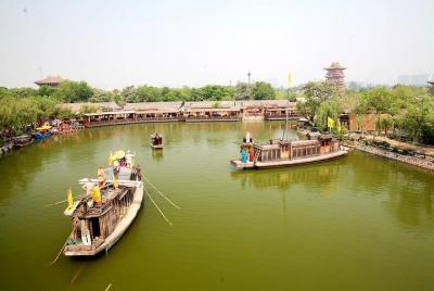 Kaifeng City Highlights Independant Tour from Zhengzhou Kaifeng City Highlights Independant Tour from Zhengzhou