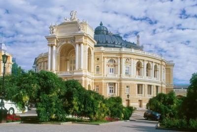 Private Sightseeing Walking Tour of Odessa with Local Guide Private Sightseeing Walking Tour of Odessa with Local Guide