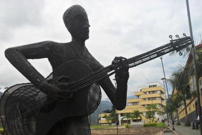 3-Hour Walking Tour and Musical Picnic in the Heart of Ibague 3-Hour Walking Tour and Musical Picnic in the Heart of Ibague