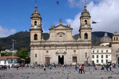 Walking Tour—La Candelaria | Coffee & Fruit Juice Tasting + Boter Walking Tour—La Candelaria | Coffee & Fruit Juice Tasting + Boter