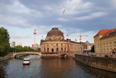 Berlin Historical Tour: Third Reich & Cold War Exploration Game Berlin Historical Tour: Third Reich & Cold War Exploration Game