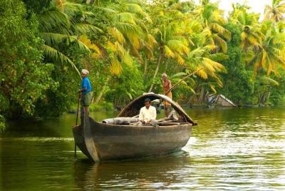 Kovalam to Alleppey Private Transfer