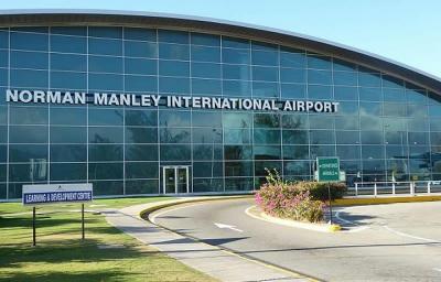 Private Departure Transfer: Hotel to Kingston International Airpo Private Departure Transfer: Hotel to Kingston International Airpo