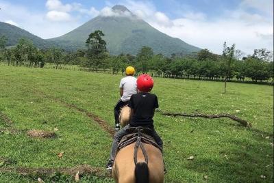 Horseback Riding to La Fortuna Waterfall Horseback Riding to La Fortuna Waterfall