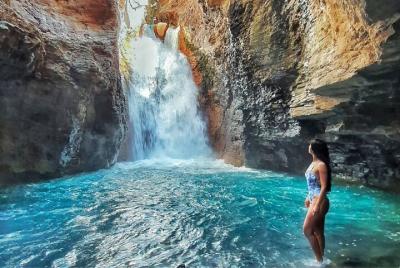 La Leona Waterfall Hike  La Leona Waterfall Hike