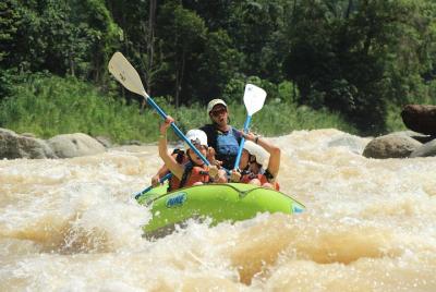 Whitewater Rafting Río Naranjo Class III+  Whitewater Rafting Río Naranjo Class III+
