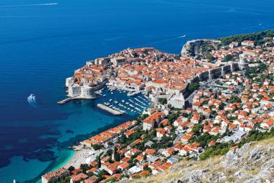 Dubrovnik City Tour: Panorama Drive & Sightseeing Walk by Vidokru