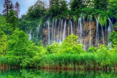 From Plitvice Lakes to Zagreb private one-way transfer From Plitvice Lakes to Zagreb private one-way transfer