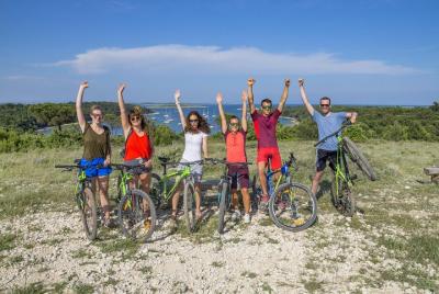 FUN E-BIKE RIDE at CAPE KAMENENJAK FUN E-BIKE RIDE at CAPE KAMENENJAK
