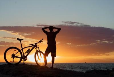 Chill Sunset Tour with E-Bike or Bike