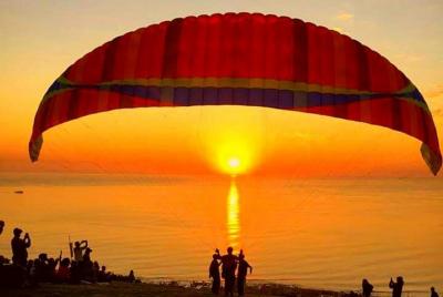 Tandem Paragliding In Cape Town (Icarus)  Tandem Paragliding In Cape Town (Icarus)