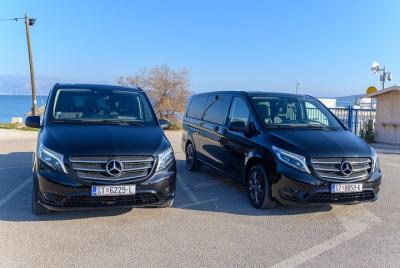 Airport shuttle Airport shuttle
