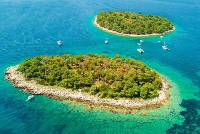 Half Day Boat Tour to Blue Lagoon and Trogir from Split Half Day Boat Tour to Blue Lagoon and Trogir from Split