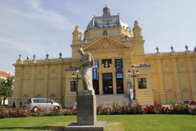 Zagreb Zagreb's green downtown - Private walking tour