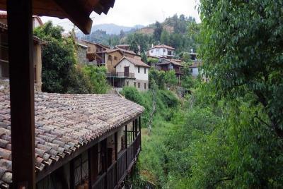 Old Kakopetria & Agios Nicolaos tis Stegis UNESCO church (from Ag Napa)