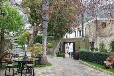 Small Group Tour of Nicosia and Kyrenia from Nicosia Small Group Tour of Nicosia and Kyrenia from Nicosia