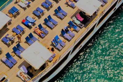 Wave Dancer Half Day BBQ Cruise - All Inclusive Wave Dancer Half Day BBQ Cruise - All Inclusive