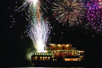 Wave Dancer Fireworks Night Cruise Wave Dancer Fireworks Night Cruise