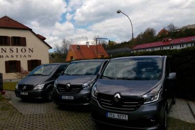 Direct one way transfer from Český Krumlov to Prague