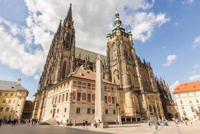 Prague Castle and Castle District Walking Tour