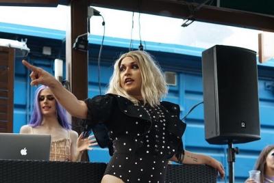 Drag the Boat : Summer Drag Show Boat Party 