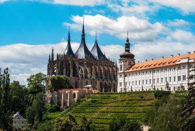 Private Round-Trip in Luxury Minivan: Kutna Hora - UNESCO Heritage