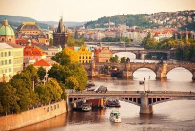 Private Airport Transfer Prague Airport (PRG) to Prague City Cent