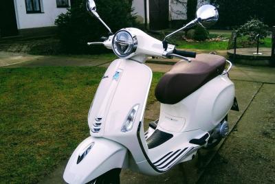 Vespa rental in Prague