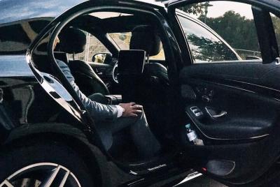 Arrival Private Transfer: Copenhagen Airport CPH to Copenhagen in Business Car