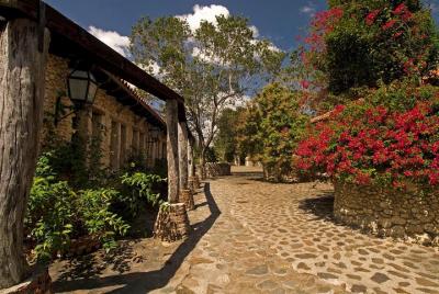 La Romana Shopping Spree La Romana Shopping Spree