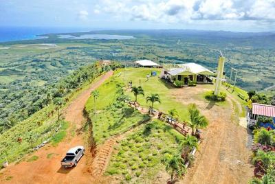 Full-Day Small-Group Redonda Mountain Tour with Zipline Full-Day Small-Group Redonda Mountain Tour with Zipline