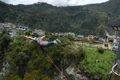 BUNGGE JUMPNG - SWING JUMPING - PUENTING - SATO DEL PEUNTE 100m.  BUNGGE JUMPNG - SWING JUMPING - PUENTING - SATO DEL PEUNTE 100m.