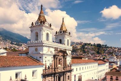 Private Airport Transfer: Quito to Mariscal Sucre International A