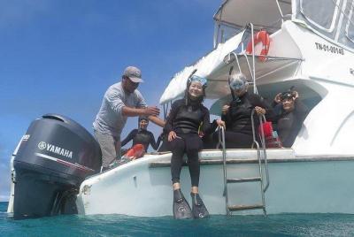 Full Day Pinzon Island, Finishing in la Fe with Snorkeling and Lunch included Full Day Pinzon Island, Finishing in la Fe with Snorkeling and Lunch included