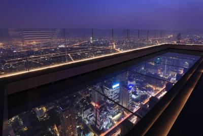 Bangkok Mahanakhon Skywalk  Bangkok Mahanakhon Skywalk