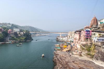 3-Day Jyotirlinga Temples and Mandu City Private Guided Tour