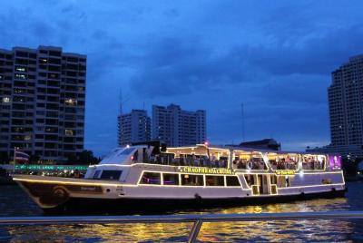The Chaophraya Cruise : LUXURY 5 STAR Dinner Cruise on Chaophraya