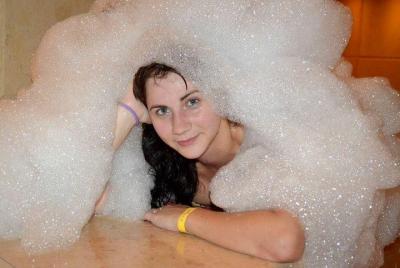 Moroccan Bath & Massage. Steam. bath. Jacuzzi. Sauna & Foam Scrub