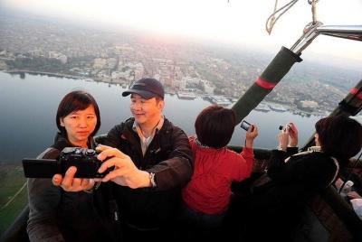 Balloon, west and east of Luxor