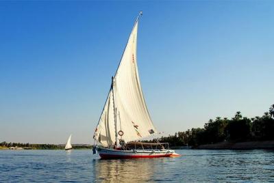 Luxor between "Day and Night" Luxor between