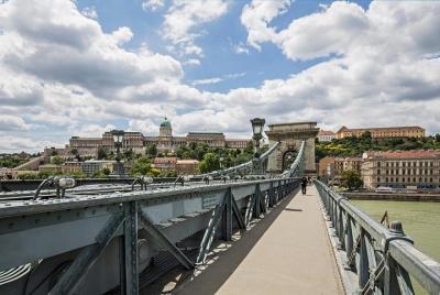 Budapest All in One Walking Tour with Cafe Stop Budapest All in One Walking Tour with Cafe Stop