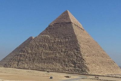Express Pyramids tour from Cairo airport