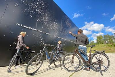 Tallinn National Unity Tour on E-bike