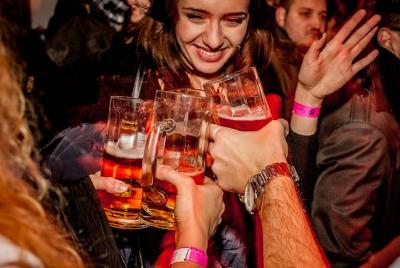 Epic Pub Crawl -Private Pub Crawl in the best ruin bars, karaoke 